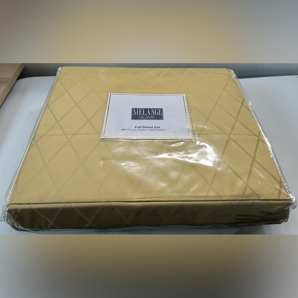 NWT MELANGE HOME 400 THREAD COUNT, 100% COTTON FULL SIZE SHEET SET. GOLD